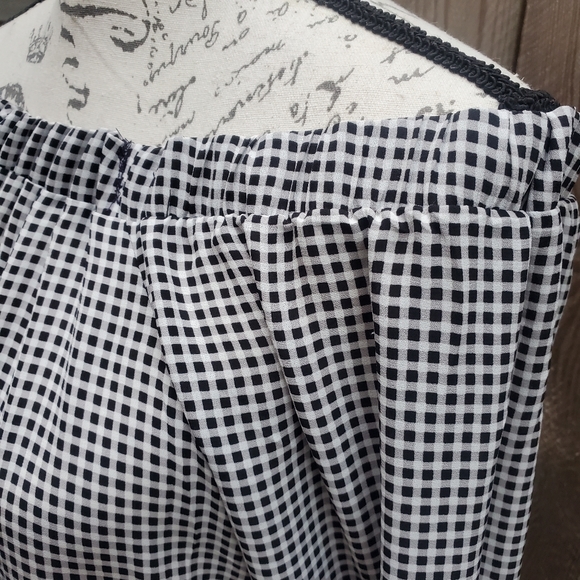 Belle Sky Off the Shoulder Flowy Bell Sleeve Blouse Women's Size XL EUC - Picture 6 of 8